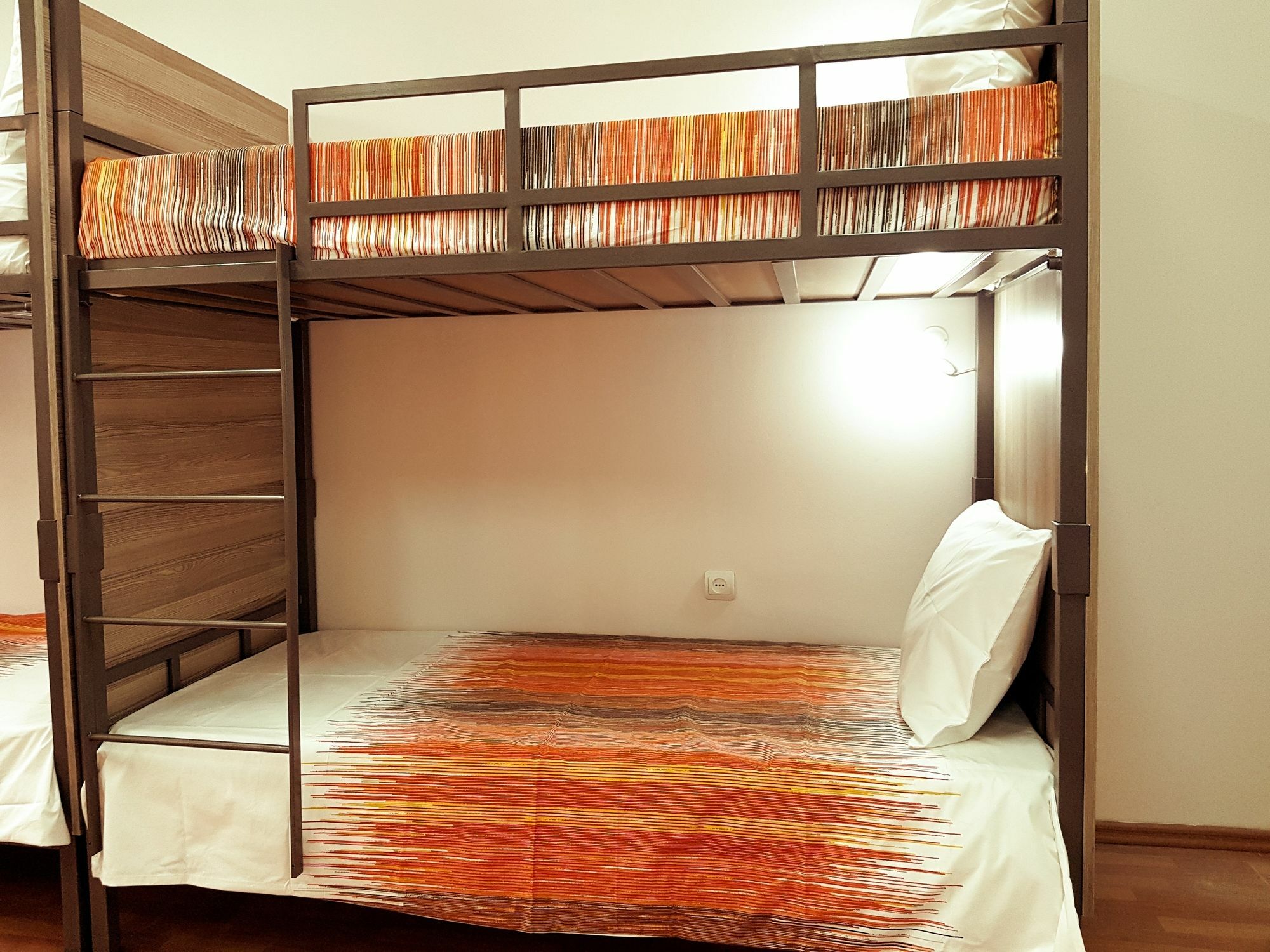 Welcome Friends Hostel Ереван Экстерьер фото